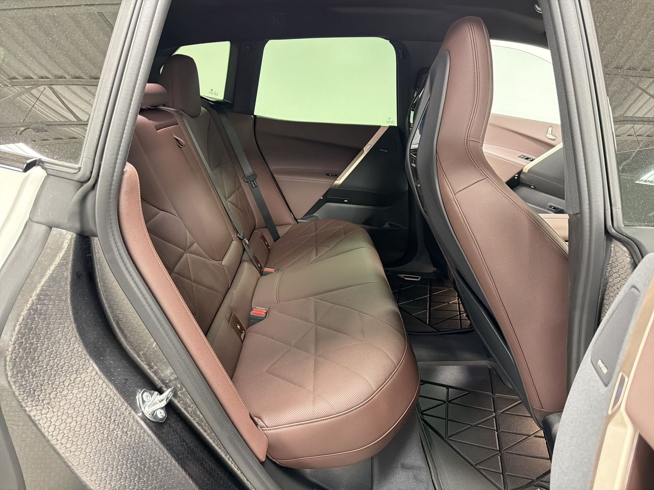New 2026 BMW iX xDrive60 AWD/4WD image 30