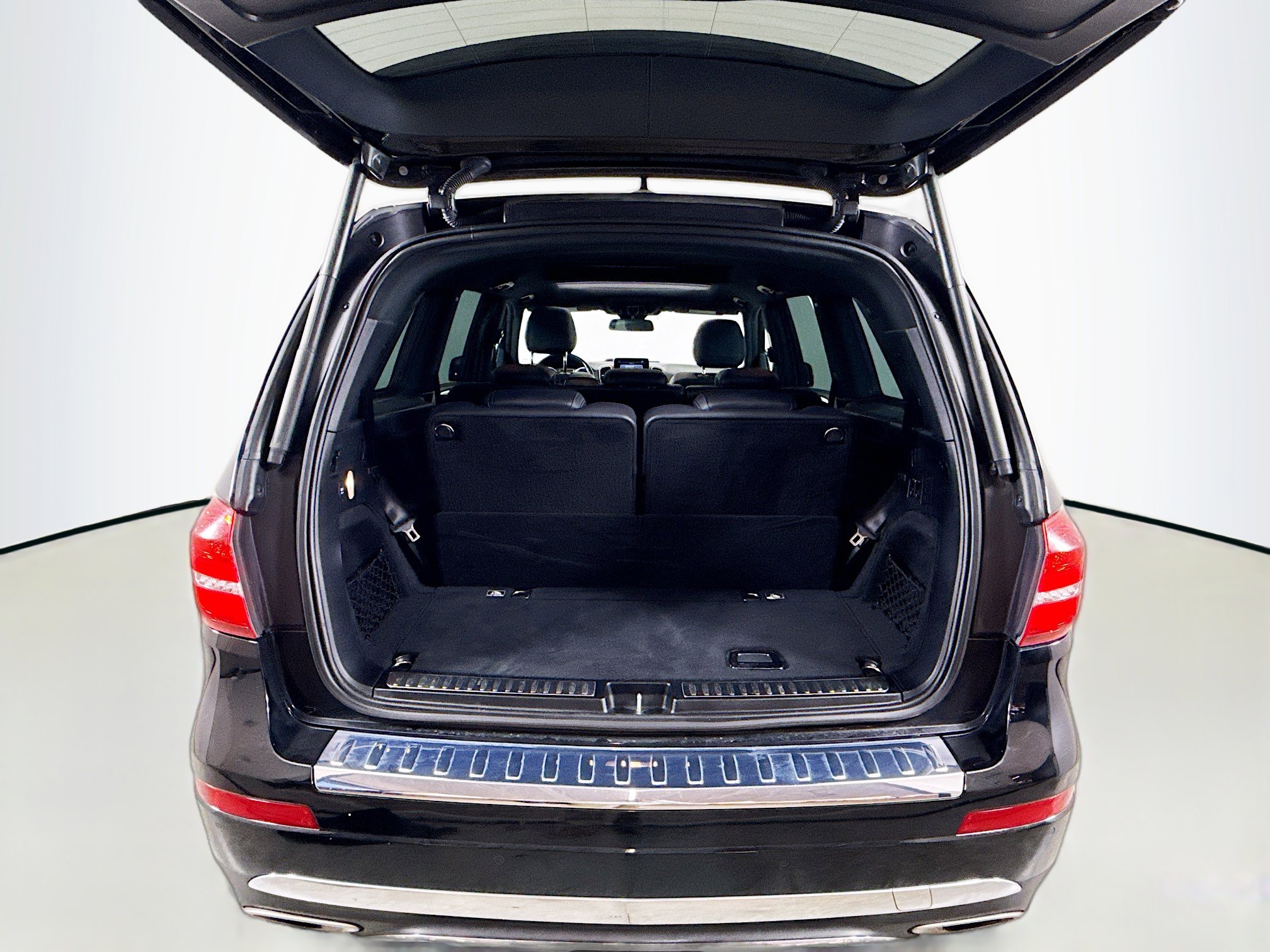 Used 2019 Mercedes-Benz GLS 450 4MATIC image 26