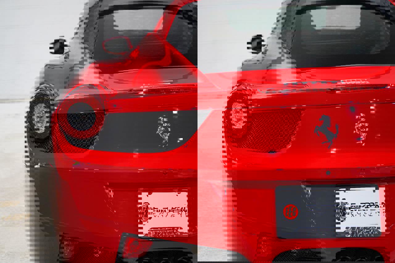 Used 2015 Ferrari 458 Italia Coupe image 34