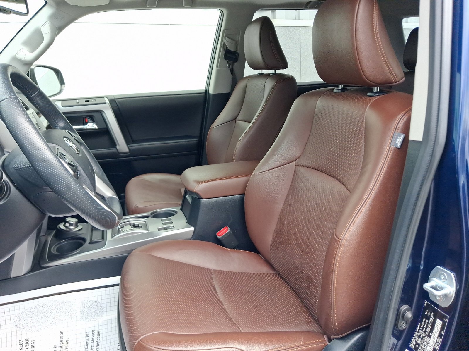 Used 2020 Toyota 4Runner Limited AWD/4WD image 9