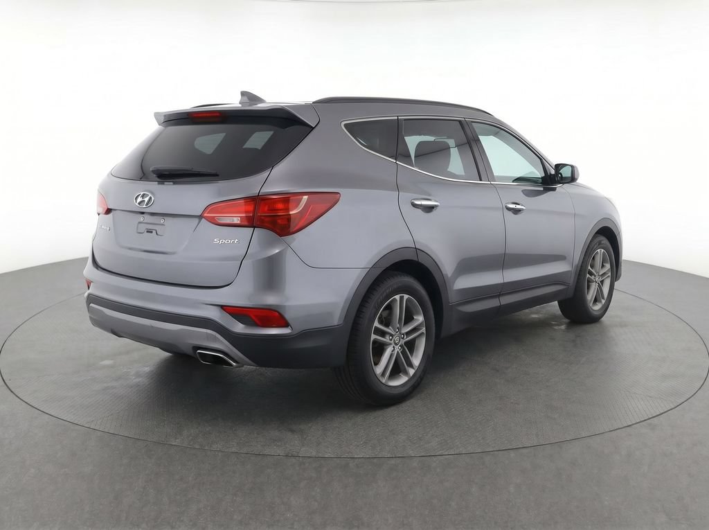 Used 2017 Hyundai Santa Fe Sport FWD image 4