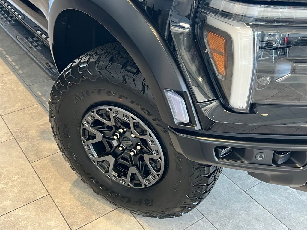 New 2026 Ford F150 Raptor w/ Equipment Group 803A Raptor R AWD/4WD image 2