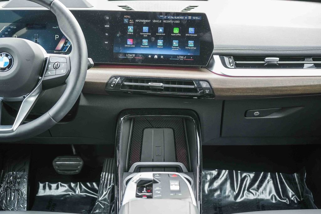 Used 2025 BMW X1 xDrive28i w/ Technology Package image 14