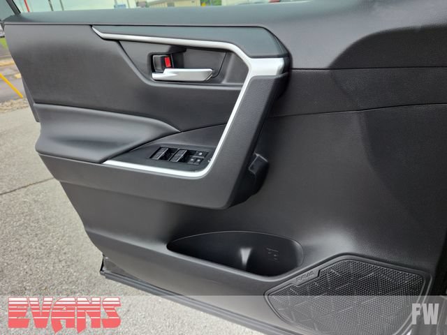 Used 2023 Toyota RAV4 XLE AWD/4WD image 18