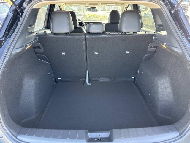 New 2027 Nissan Kicks SR FWD image 11