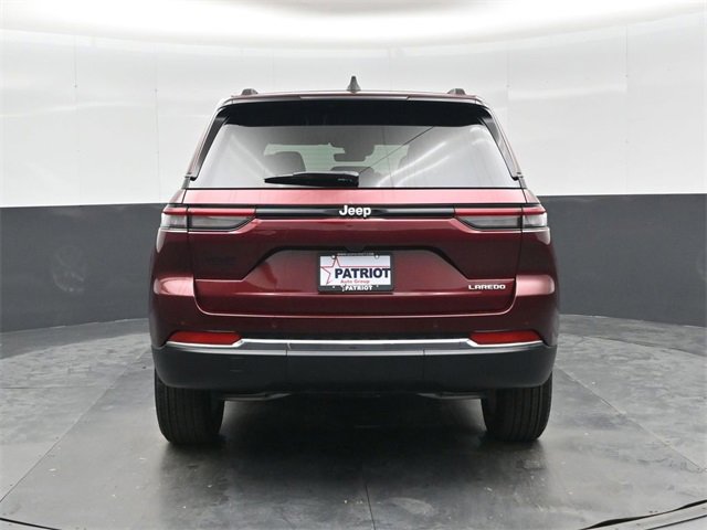 New 2025 Jeep Grand Cherokee Laredo image 5