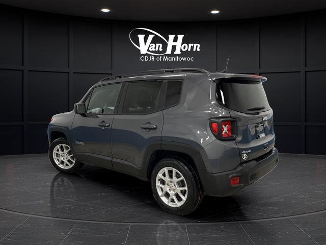 Used 2022 Jeep Renegade Latitude image 3