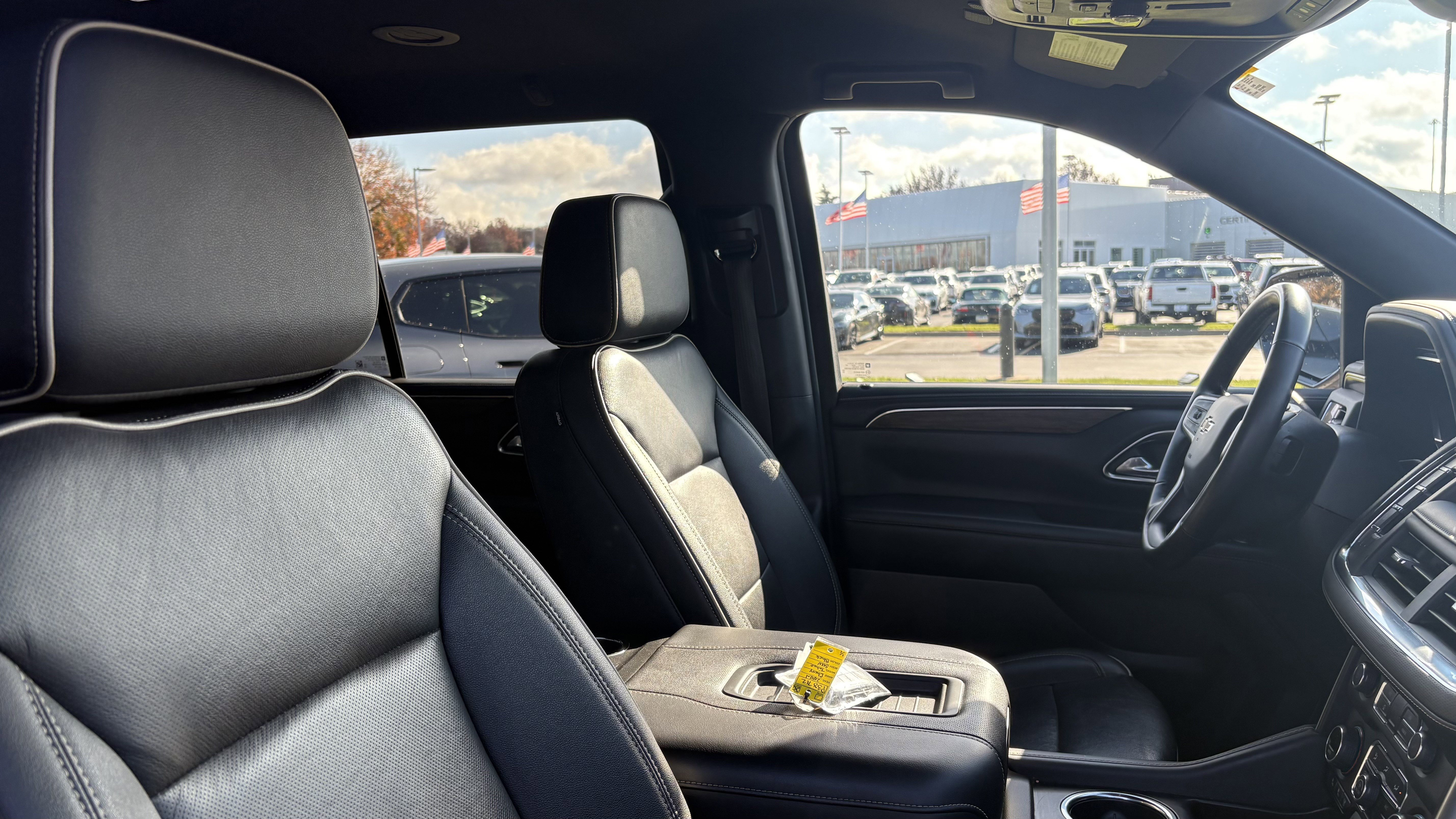 Used 2024 Chevrolet Tahoe Premier image 33