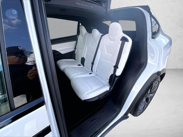 Used 2023 Tesla Model X AWD/4WD image 27