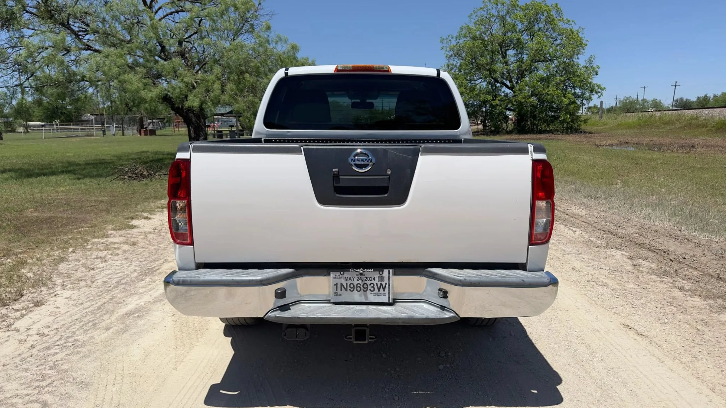 Used 2012 Nissan Frontier SV RWD image 11