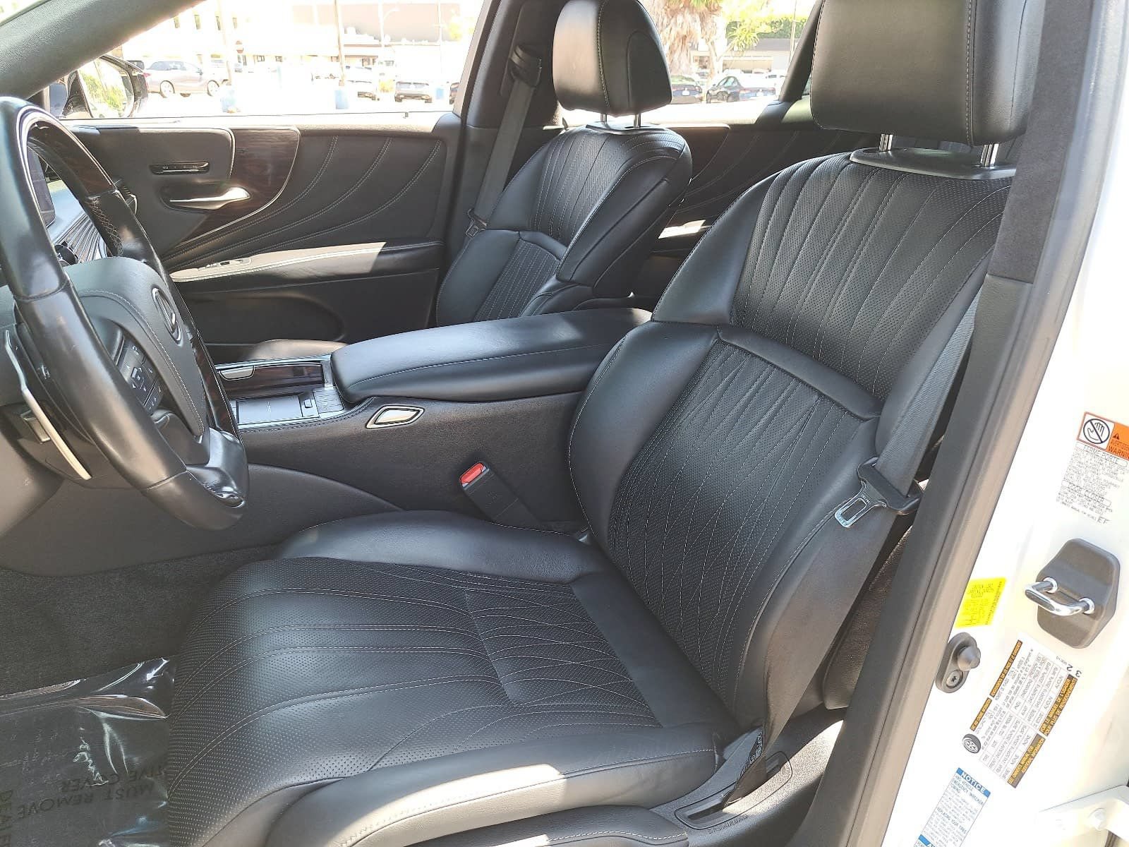 Used 2022 Lexus LS 500 AWD w/ Interior Upgrade Package image 16