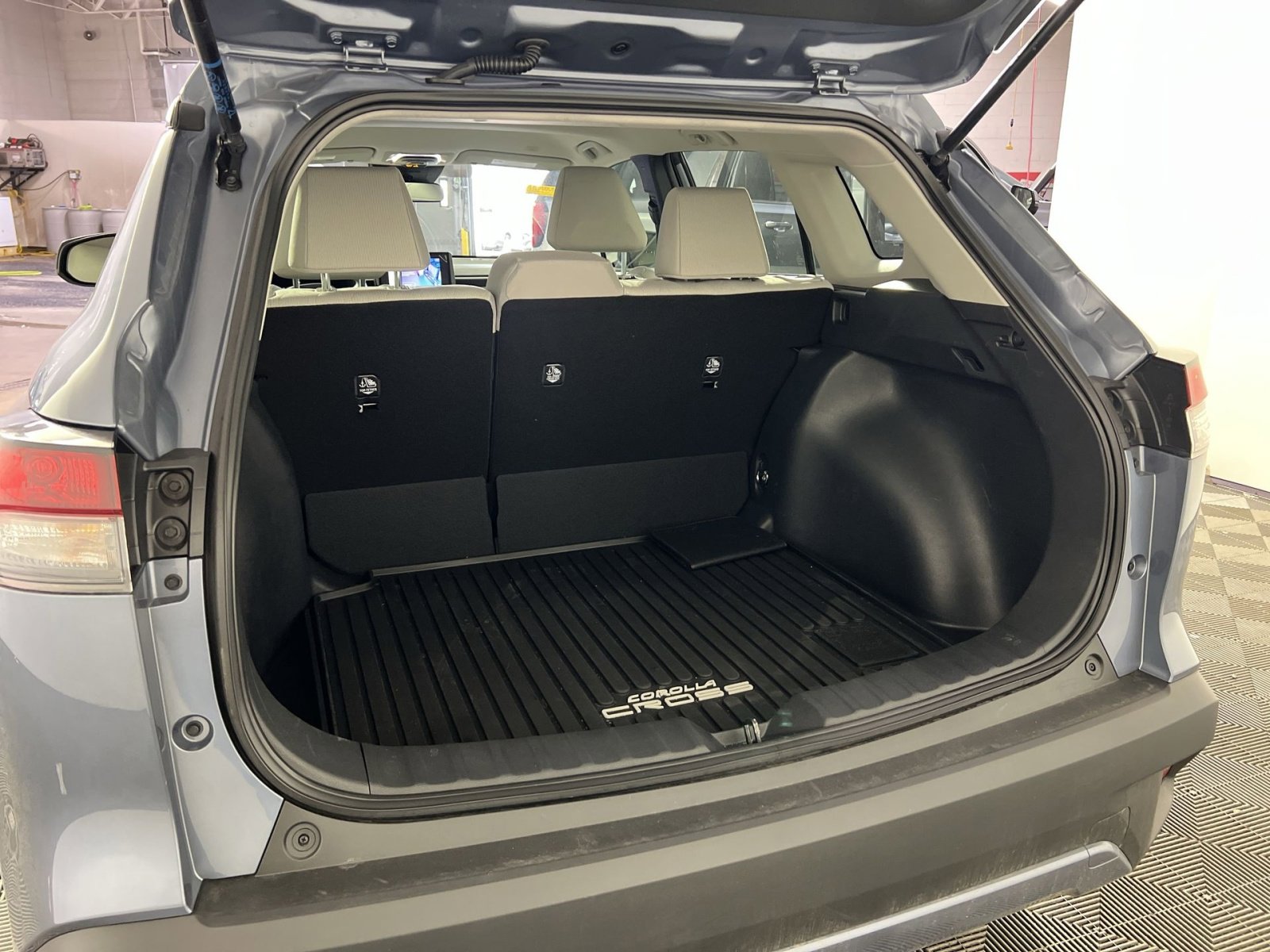 Used 2026 Toyota Corolla Cross L image 26