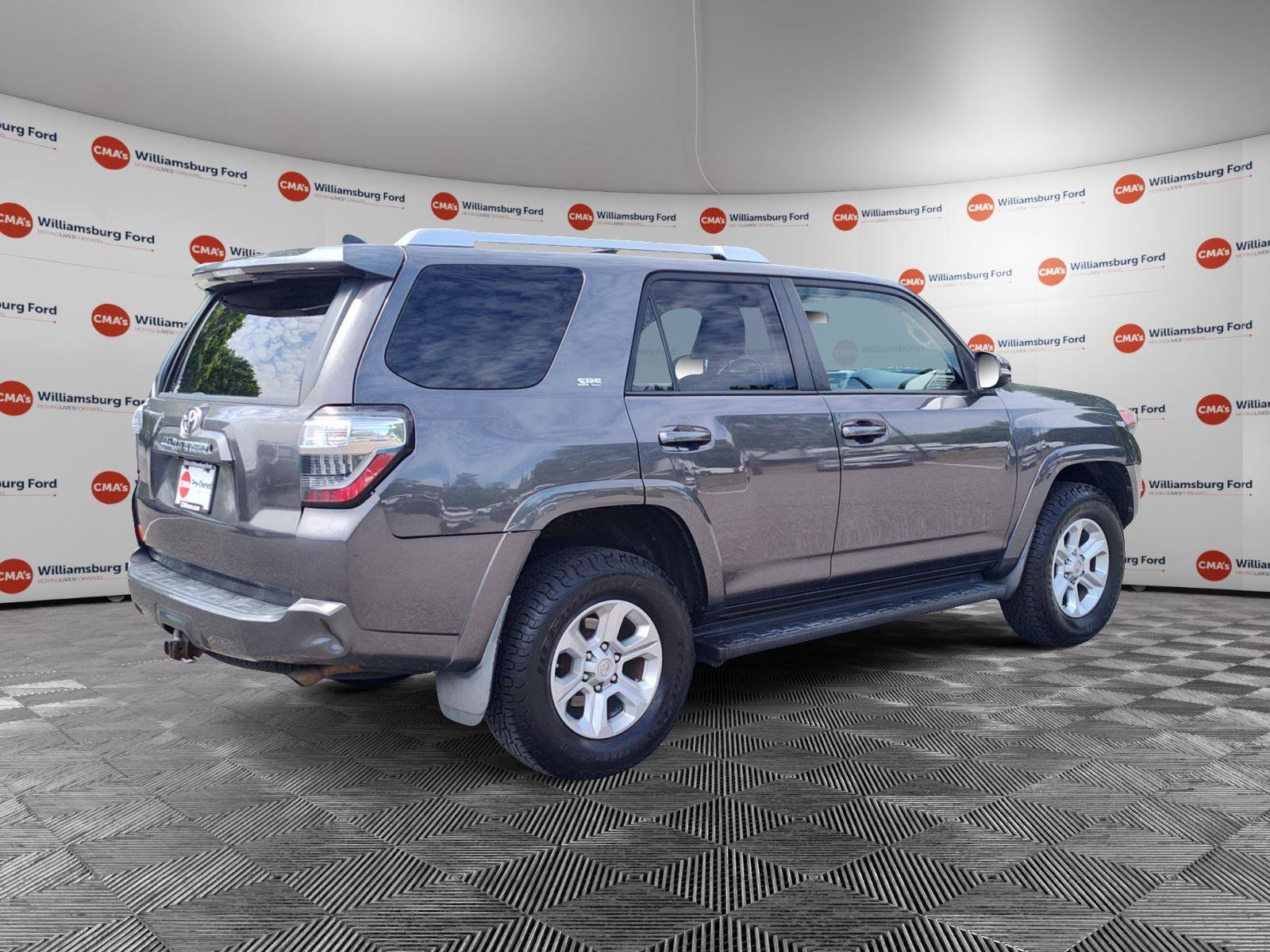 Used 2016 Toyota 4Runner SR5 Premium AWD/4WD image 5