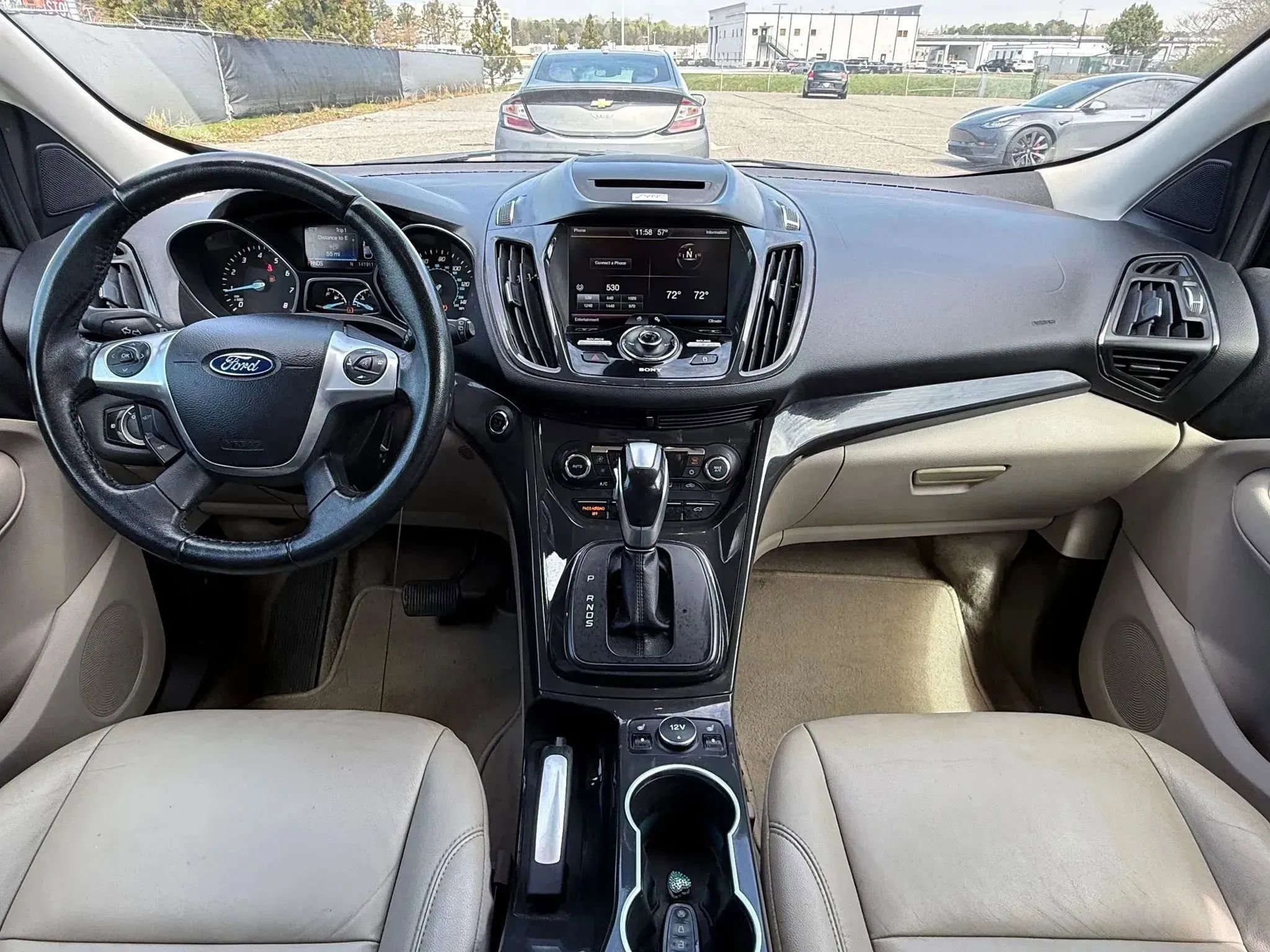 Used 2015 Ford Escape Titanium image 3