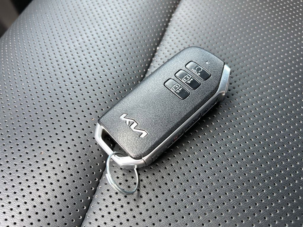 Used 2023 Kia EV6 Wind w/ Wind Technology Package AWD/4WD image 33