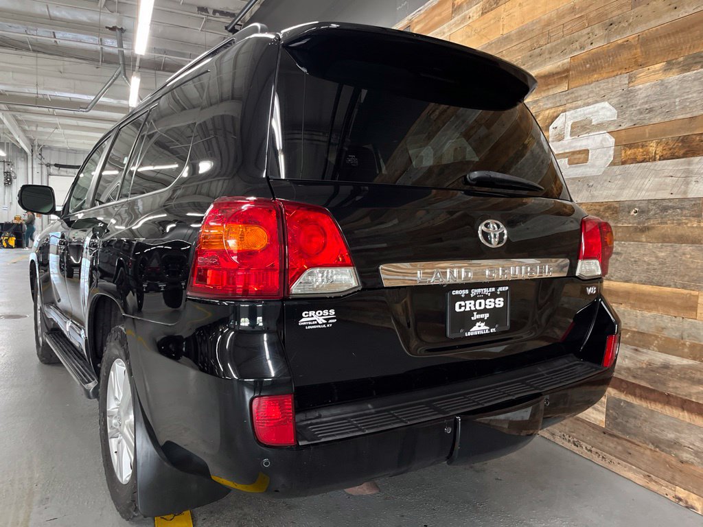 Used 2014 Toyota Land Cruiser AWD/4WD image 17