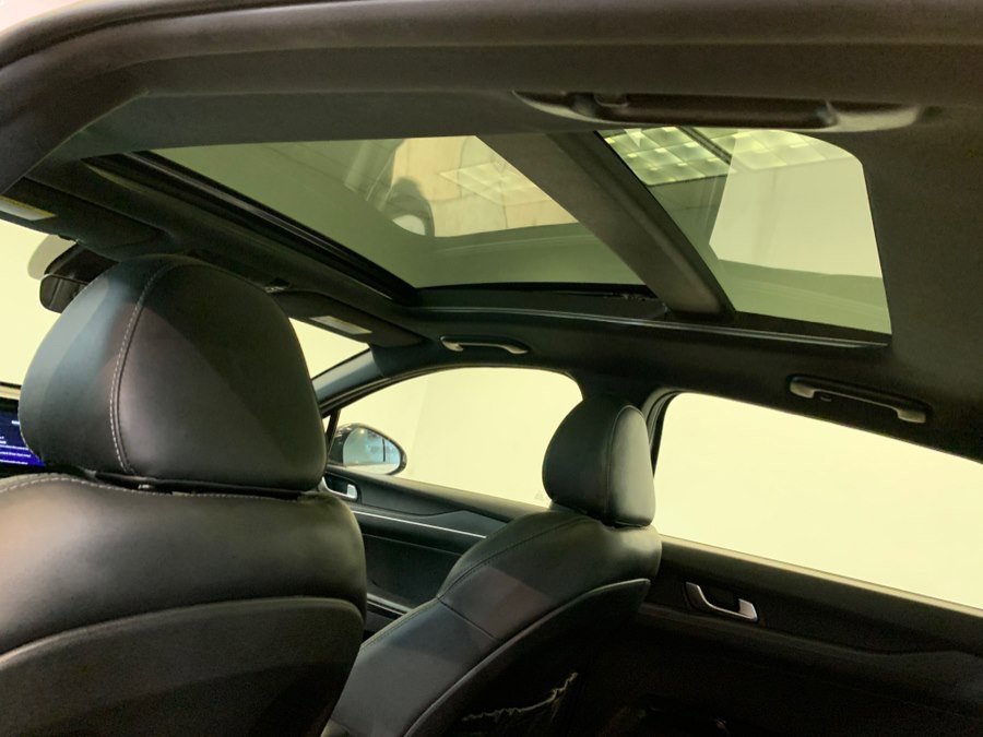 Used 2023 Kia K5 GT-Line image 10