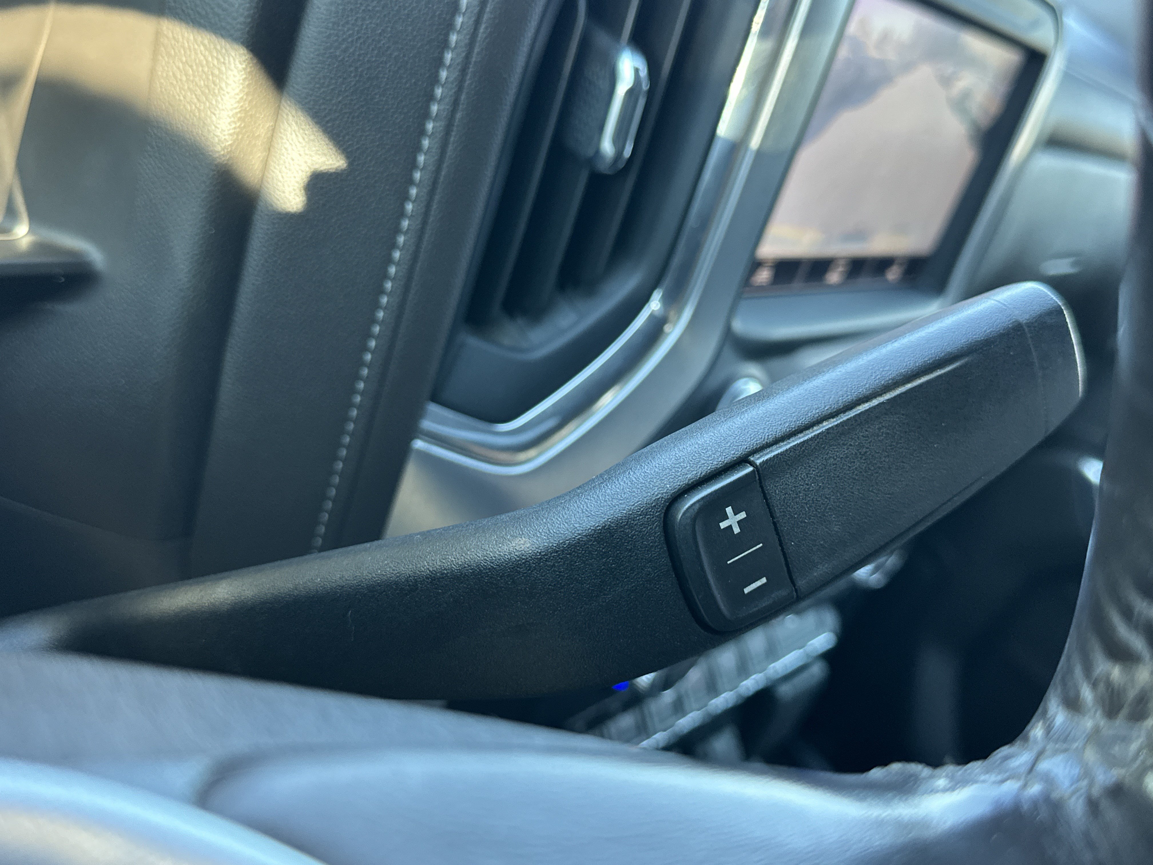 Used 2021 GMC Sierra 1500 SLT w/ SLT Premium Package AWD/4WD image 32