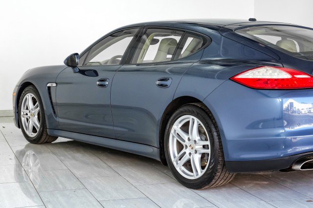 Used 2012 Porsche Panamera 4 image 64