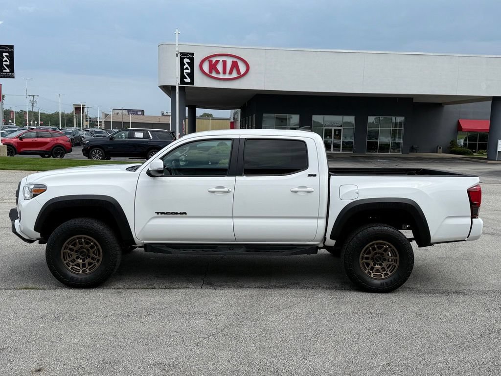 Used 2023 Toyota Tacoma 4x4 Double Cab w/ Trail Edition image 4