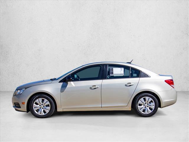 Used 2013 Chevrolet Cruze LS FWD image 8