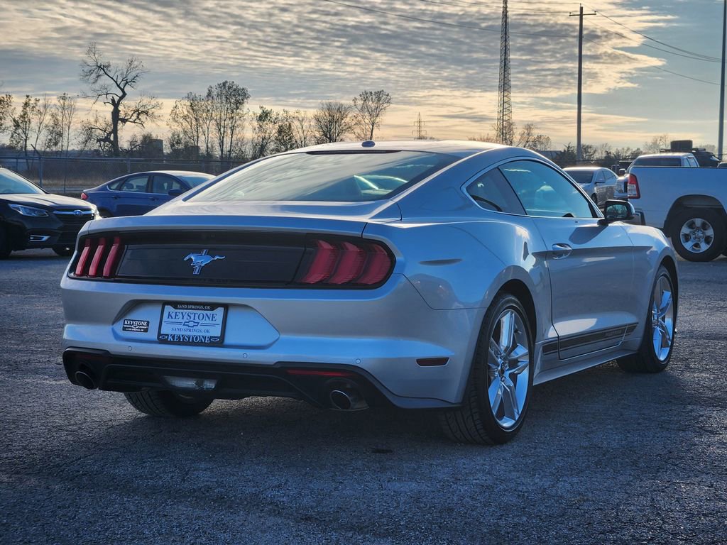 Used 2018 Ford Mustang Premium w/ Equipment Group 201A image 5