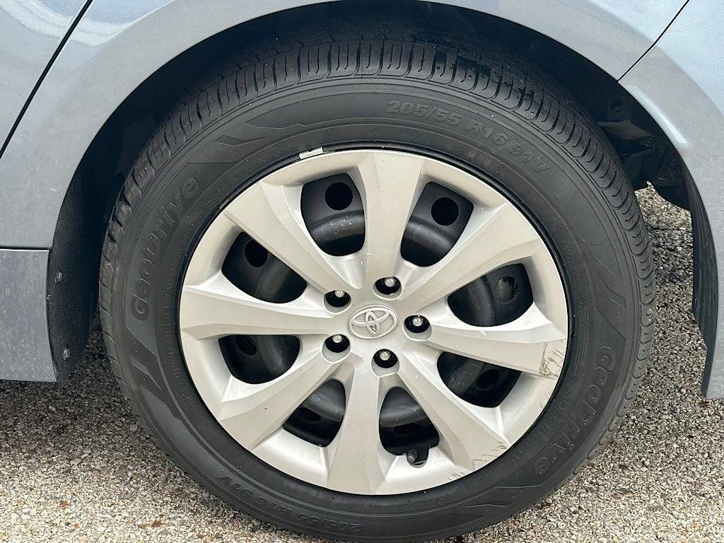 Used 2022 Toyota Corolla XSE FWD image 29
