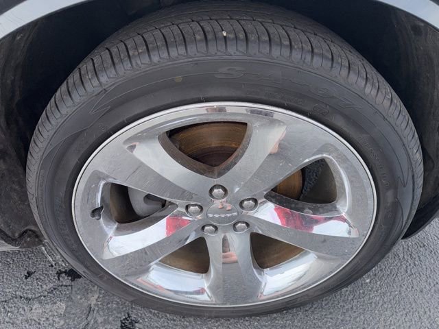 Used 2014 Dodge Challenger SXT w/ Super Sport Group (SS/T) image 23