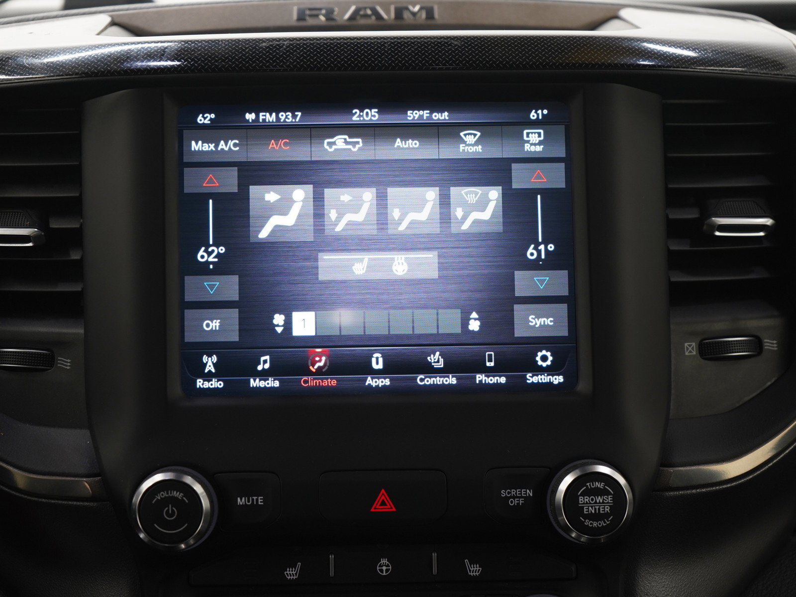 Used 2020 RAM 1500 Sport w/ Level 2 Equipment Group AWD/4WD image 18