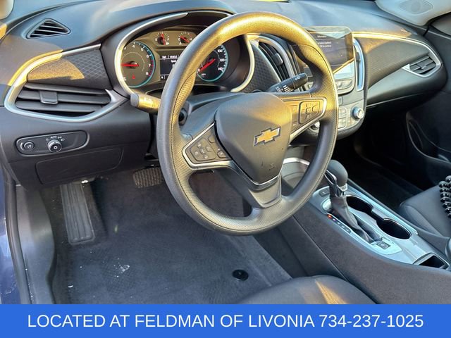 Used 2025 Chevrolet Malibu LT image 10