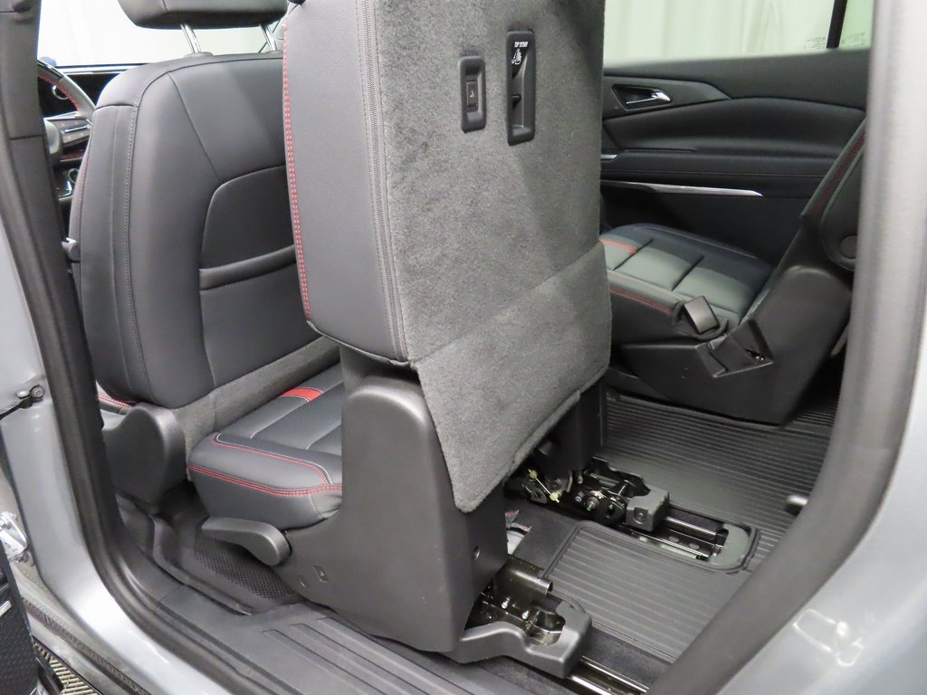 Used 2024 Chevrolet Traverse RS w/ LPO, Floor Liner Package image 65