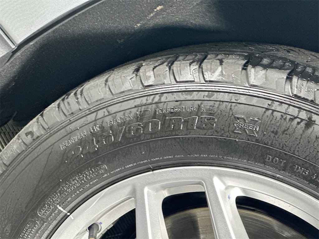 Used 2024 Ford Edge SEL image 32