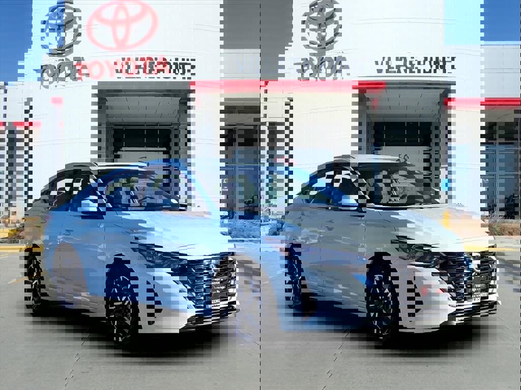 Used 2024 Nissan Sentra SV image 8