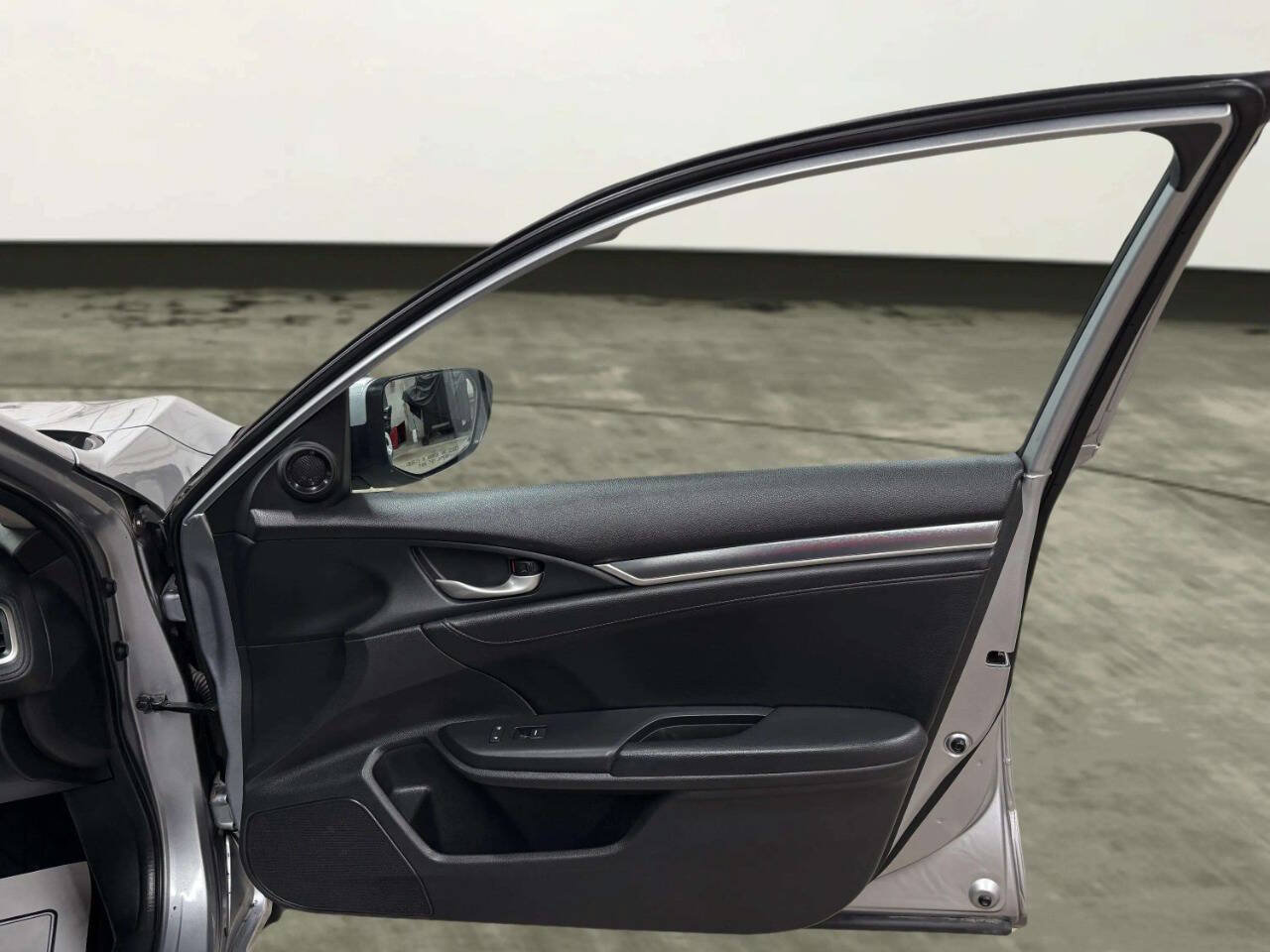 Used 2016 Honda Civic EX-L image 19