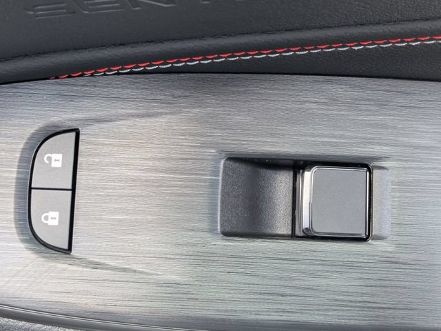 New 2026 Nissan Sentra SR w/ SR Premium Package FWD image 31