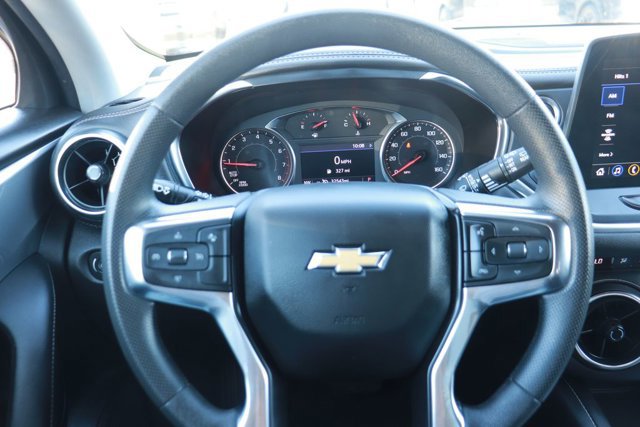 Used 2025 Chevrolet Blazer LT FWD image 21