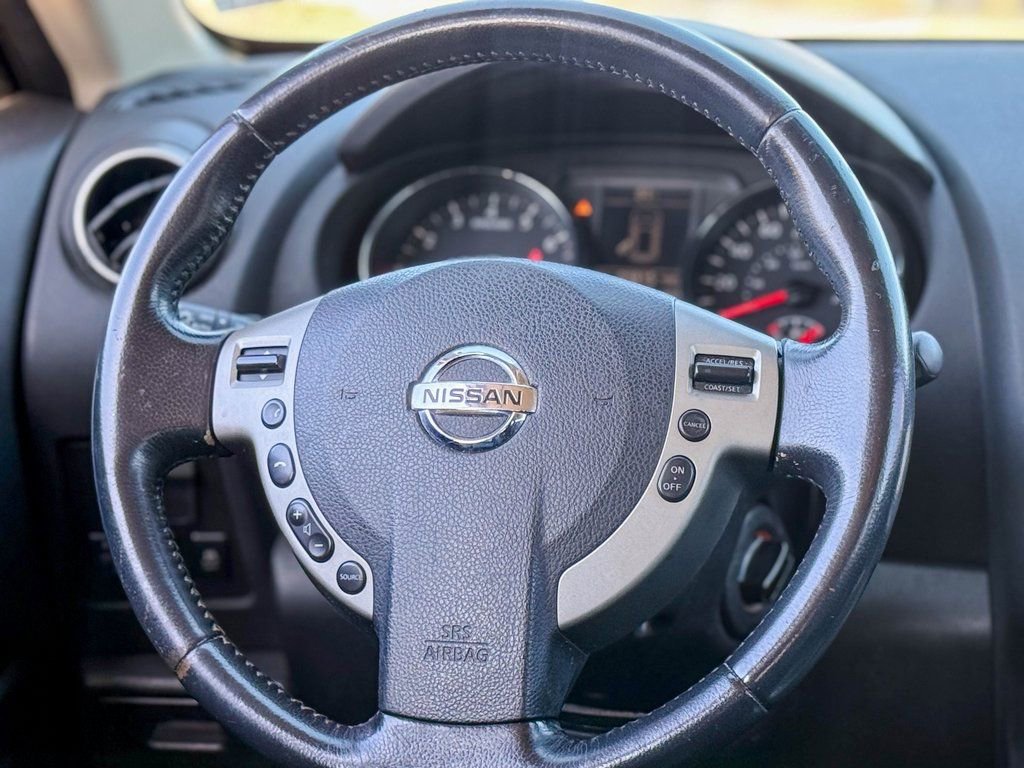 Used 2011 Nissan Rogue SV w/ SL Pkg image 23