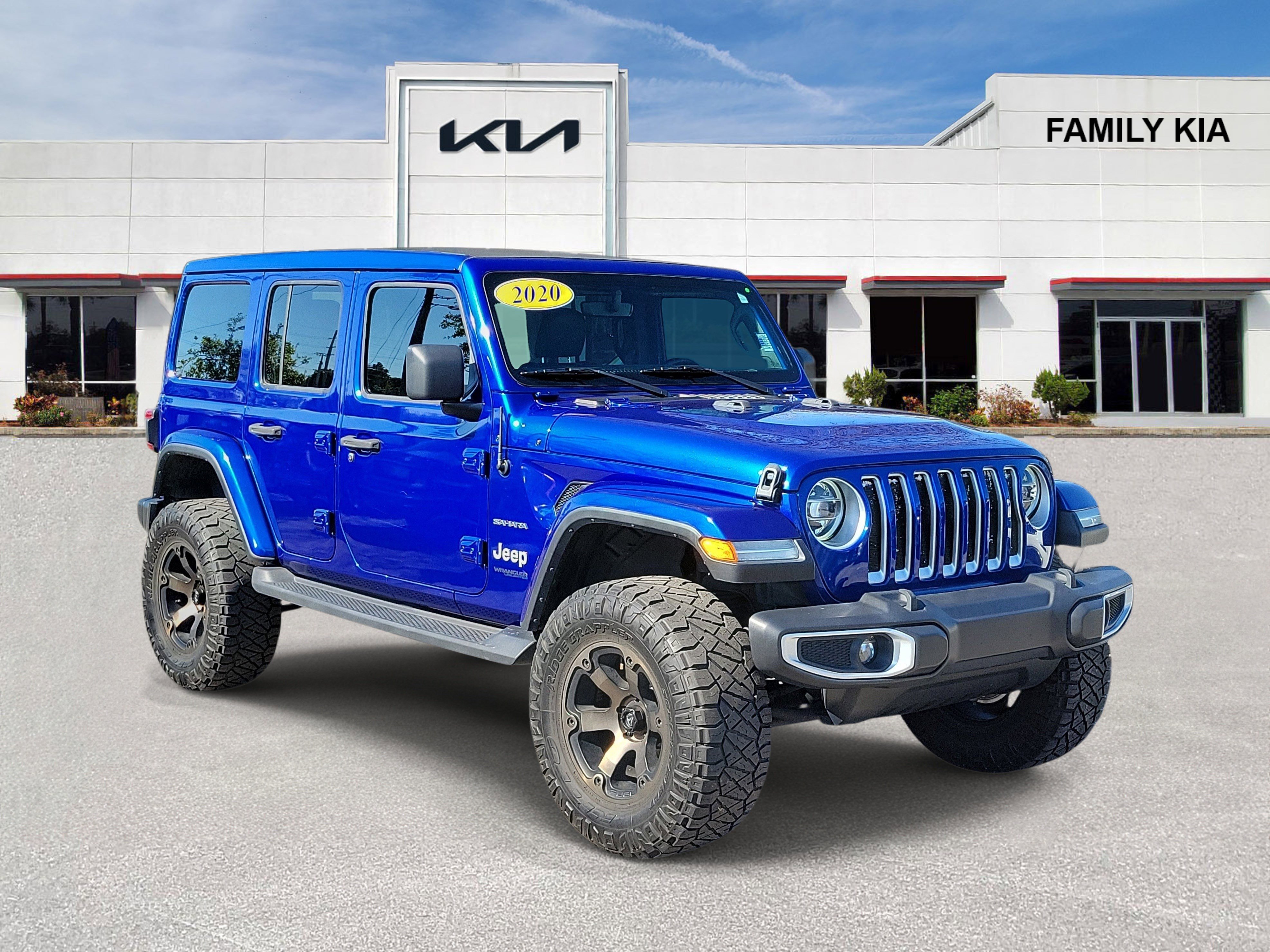 Used 2020 Jeep Wrangler Unlimited Sahara AWD/4WD image 1