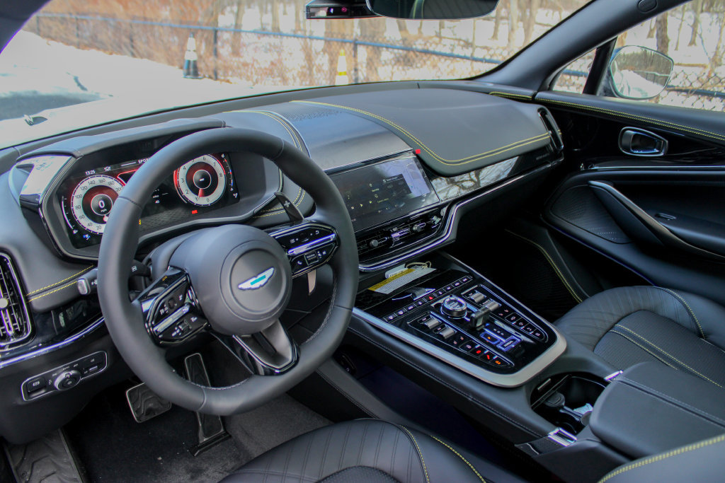 New 2026 Aston Martin DBX 707 AWD/4WD image 9