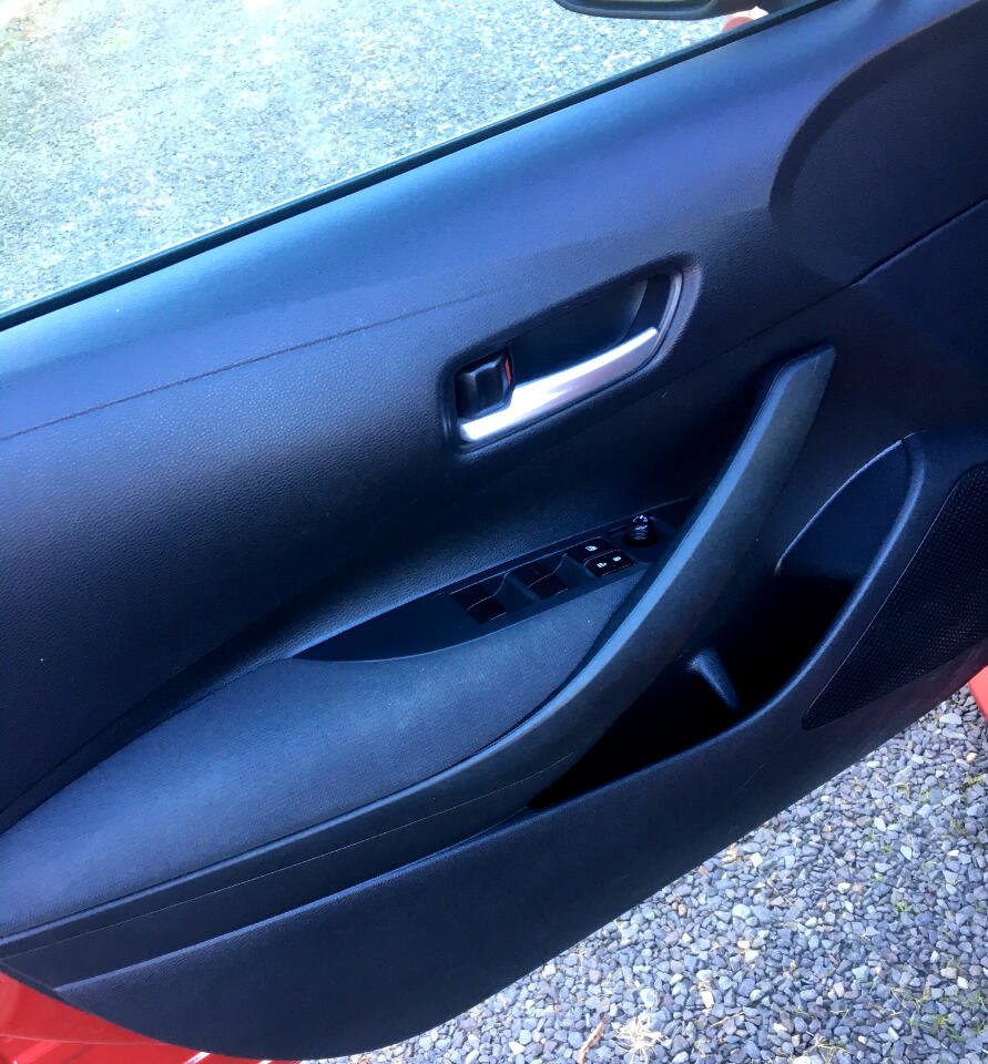 Used 2020 Toyota Corolla LE image 10