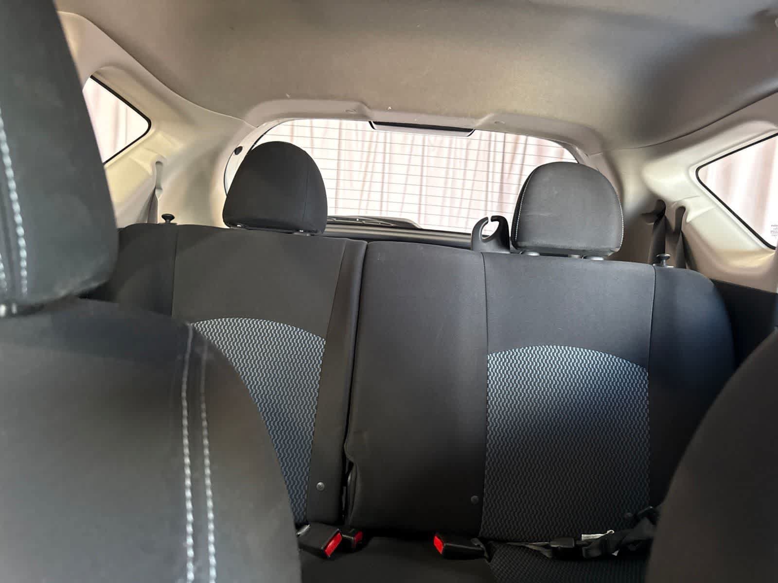 Used 2018 Nissan Versa Note SV FWD image 19