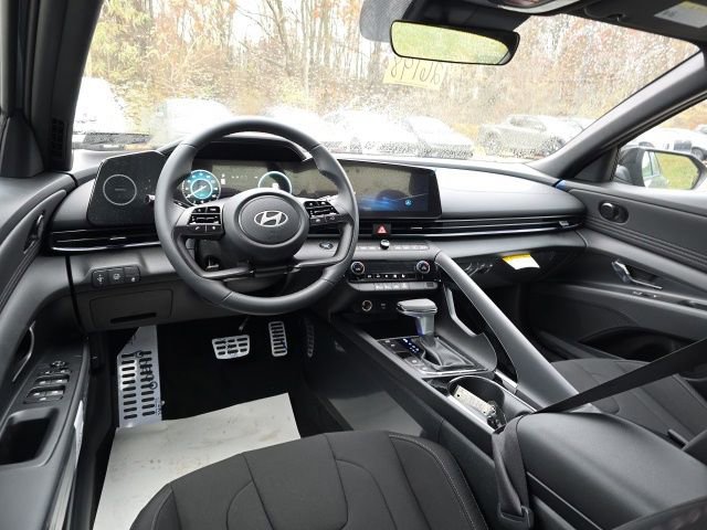 New 2026 Hyundai Elantra Sport FWD image 6