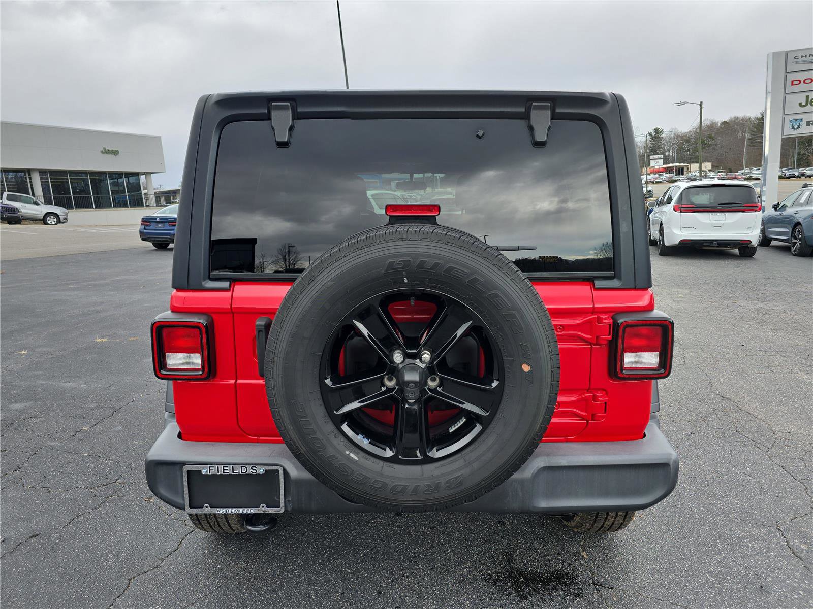 Used 2022 Jeep Wrangler Unlimited Sport image 4