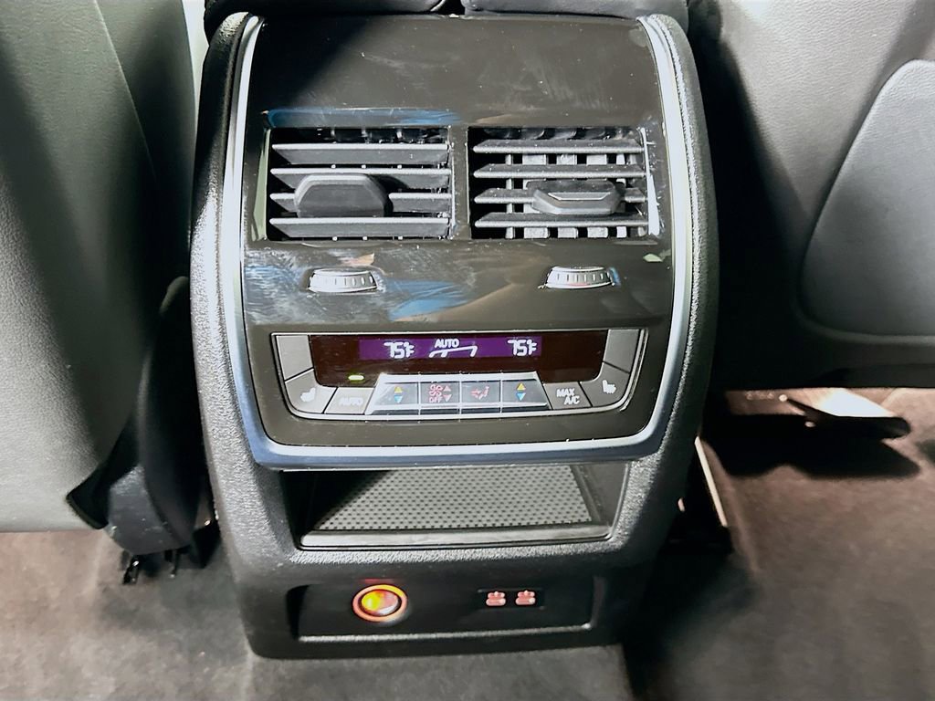 Used 2025 BMW X7 xDrive40i image 26