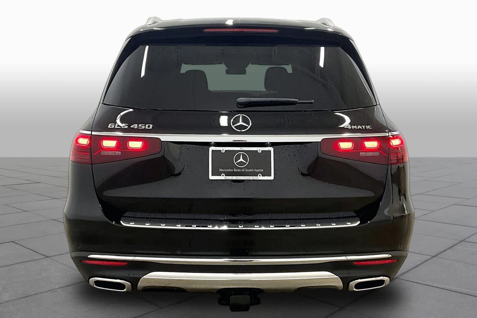 New 2026 Mercedes-Benz GLS 450 4MATIC image 4