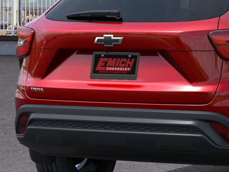 New 2026 Chevrolet Trax LS w/ LS Convenience Package FWD image 14