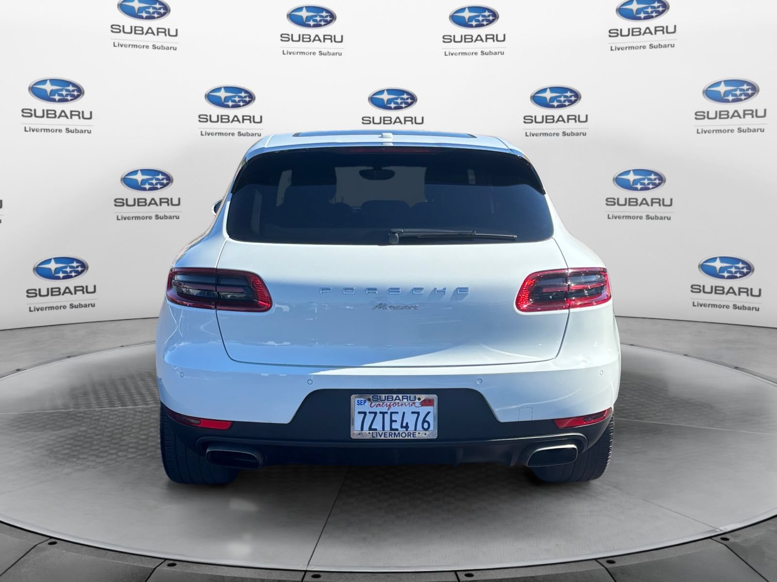 Used 2018 Porsche Macan AWD/4WD image 4