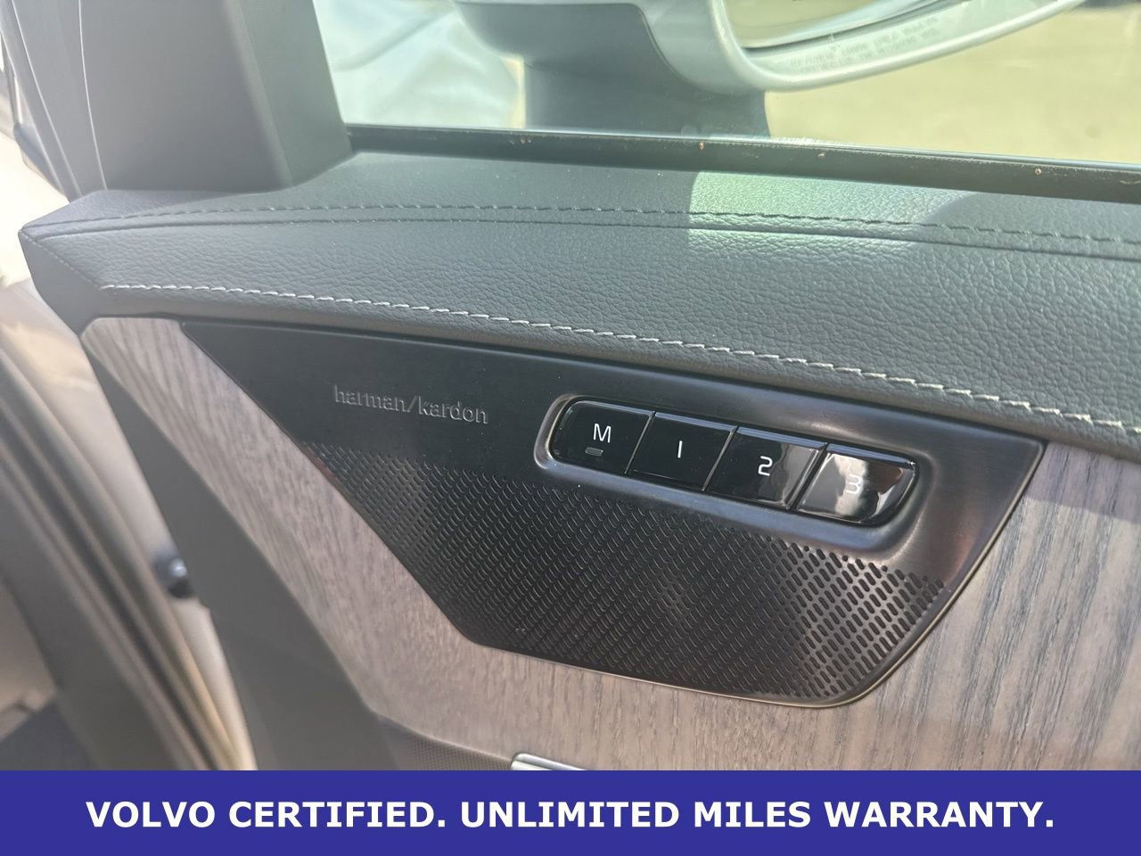 Certified 2023 Volvo XC90 B6 Ultimate image 12