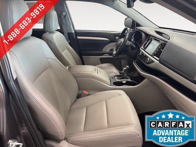 Used 2019 Toyota Highlander XLE AWD/4WD image 5