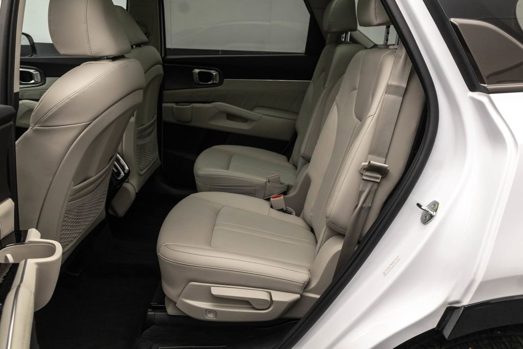 Used 2023 Kia Sorento SX image 25